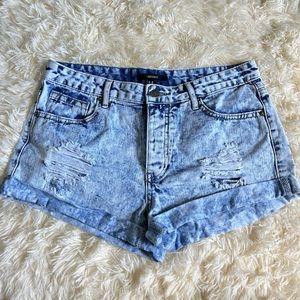 Forever 21 Jean shorts size US 28